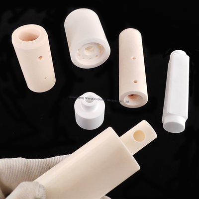 Κεραμικό πυρίμαχο υψηλής θερμοκρασίας με χαμηλό συντελεστή θερμικής διαστολής και αντοχή στη διάβρωση για απαιτητικές εφαρμογές